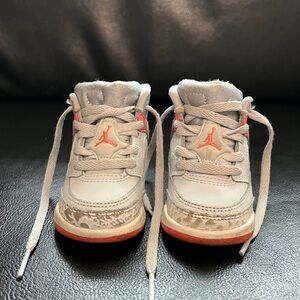 Air Jordan Spizike TD Wolf Grey/Salmon-Coral Size 5C - Baby/Toddler